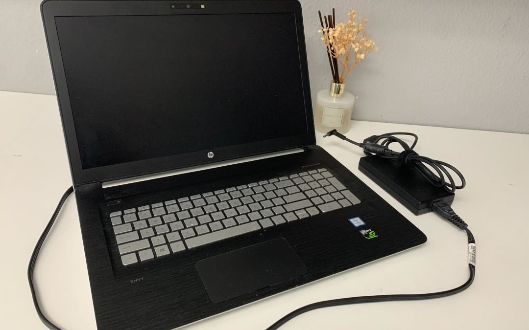 HP Notebook 17″ – $400